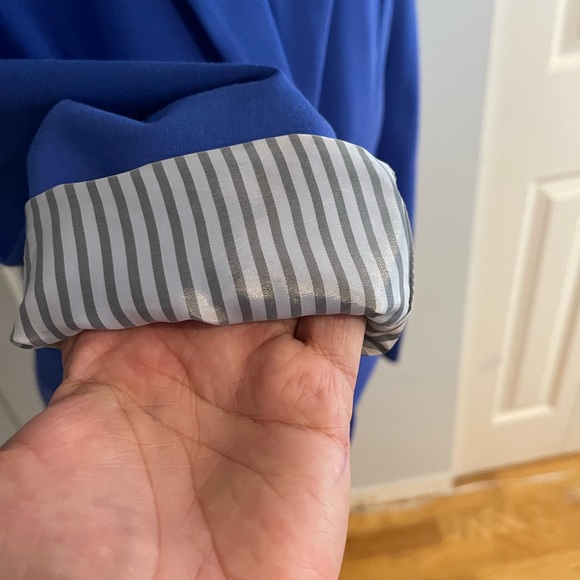 Blue jersey outside and striped satin lined blazer - Picture 2 of 4